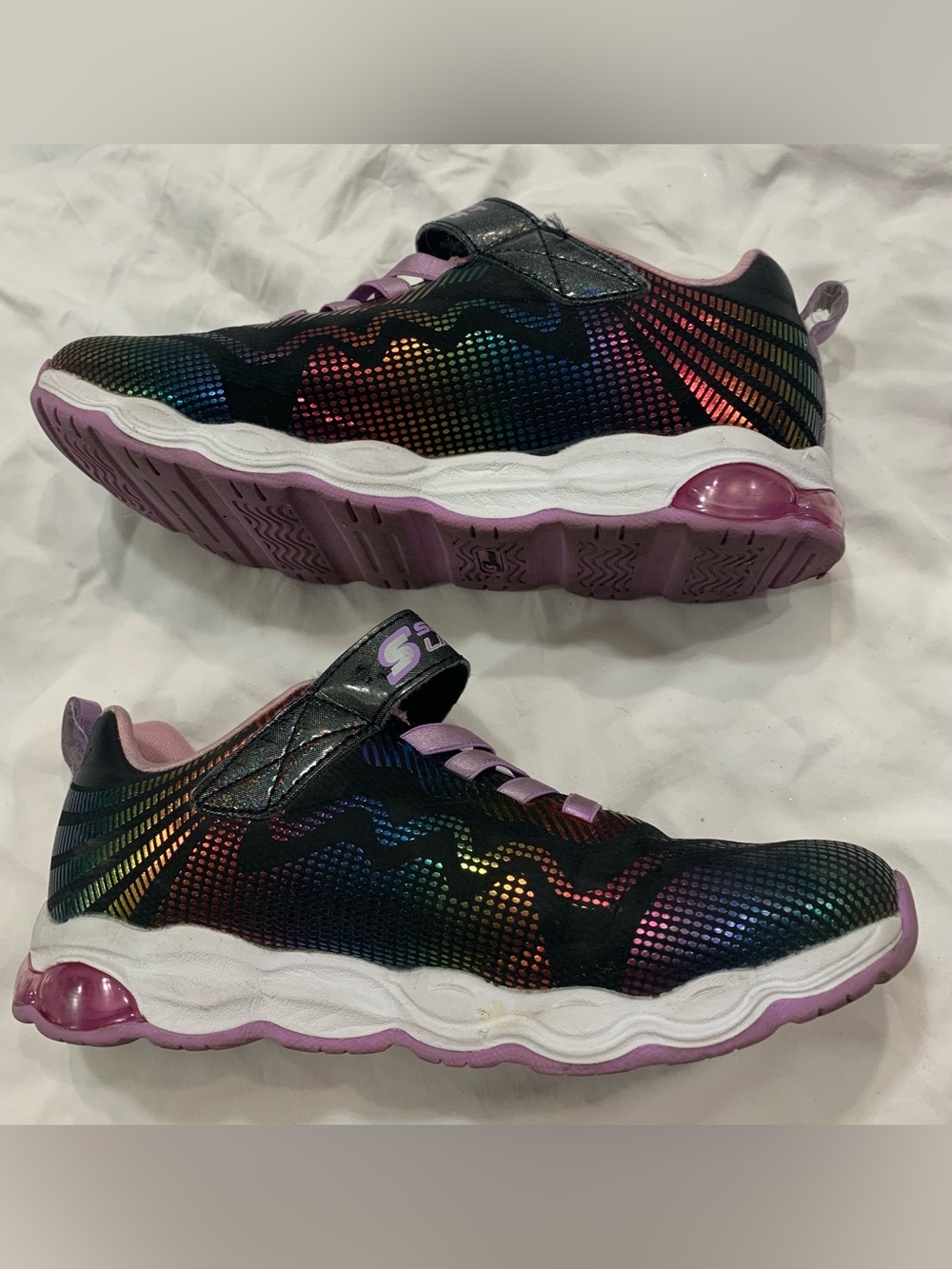 WORKiNG Light Up Rainbow Skechers Girls size 2